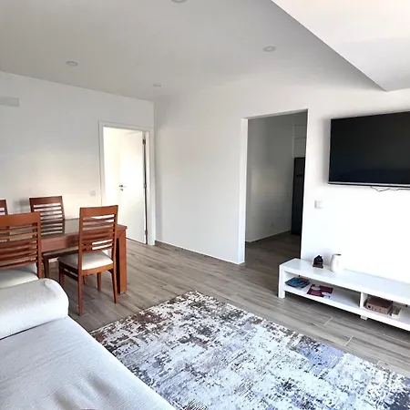 The Cate House - Casa Renovada A 3 Minutos Do Centro Historico Holiday home Lagos