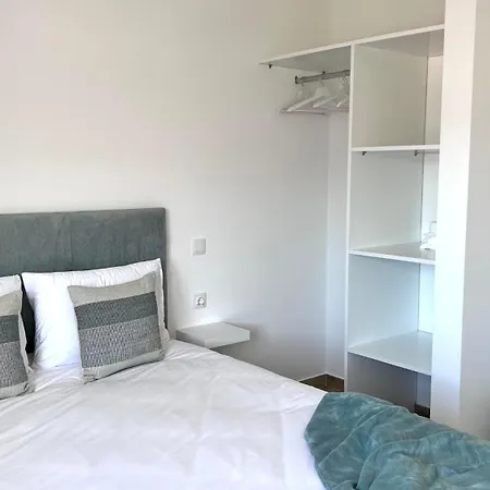 The Cate House - Casa Renovada A 3 Minutos Do Centro Historico Holiday home Lagos